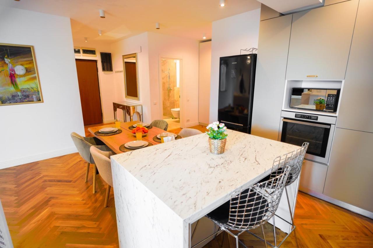 Luxury Central Park Apartment Bükreş Dış mekan fotoğraf